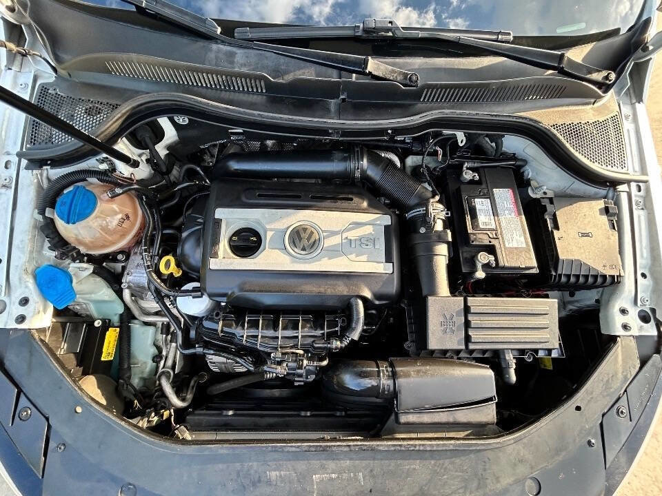 Used 2014 Volkswagen CC Sport image 26