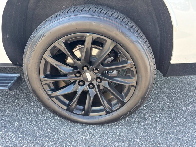 Used 2022 Cadillac Escalade ESV Sport w/ Touring Package AWD/4WD image 5