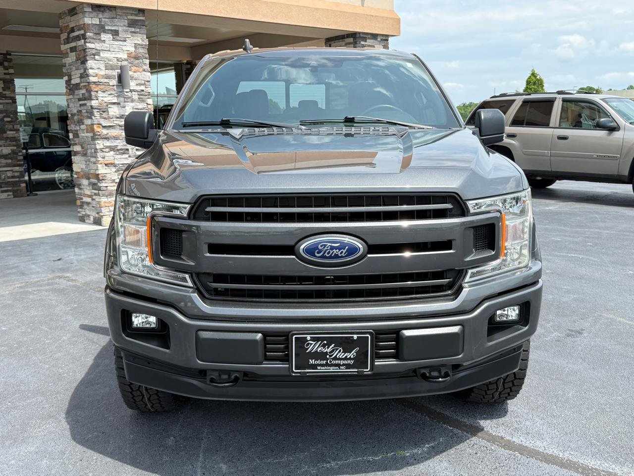 Used 2019 Ford F150 XLT w/ Equipment Group 302A Luxury AWD/4WD image 7
