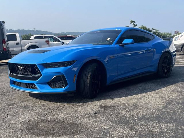 Certified 2025 Ford Mustang GT RWD image 8