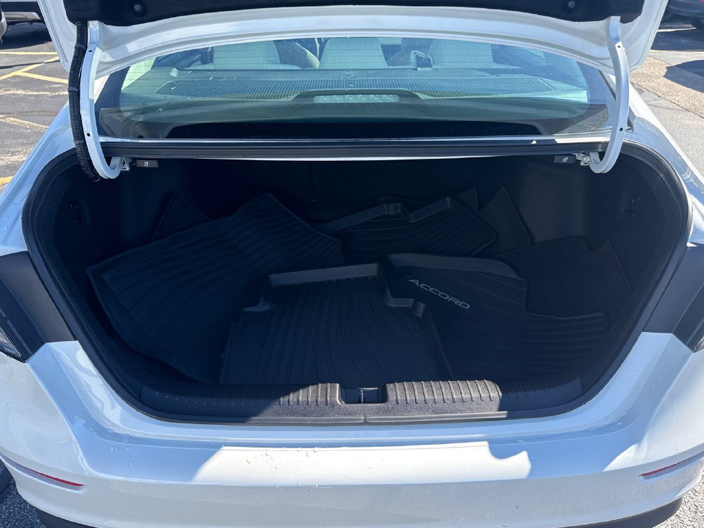 Certified 2023 Honda Accord EX image 16