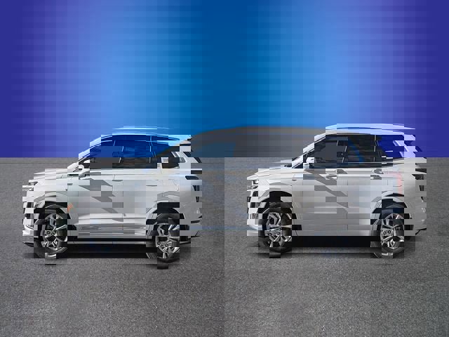 New 2025 Cadillac XT6 Luxury image 2