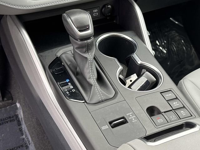 Used 2024 Toyota Highlander XLE image 23