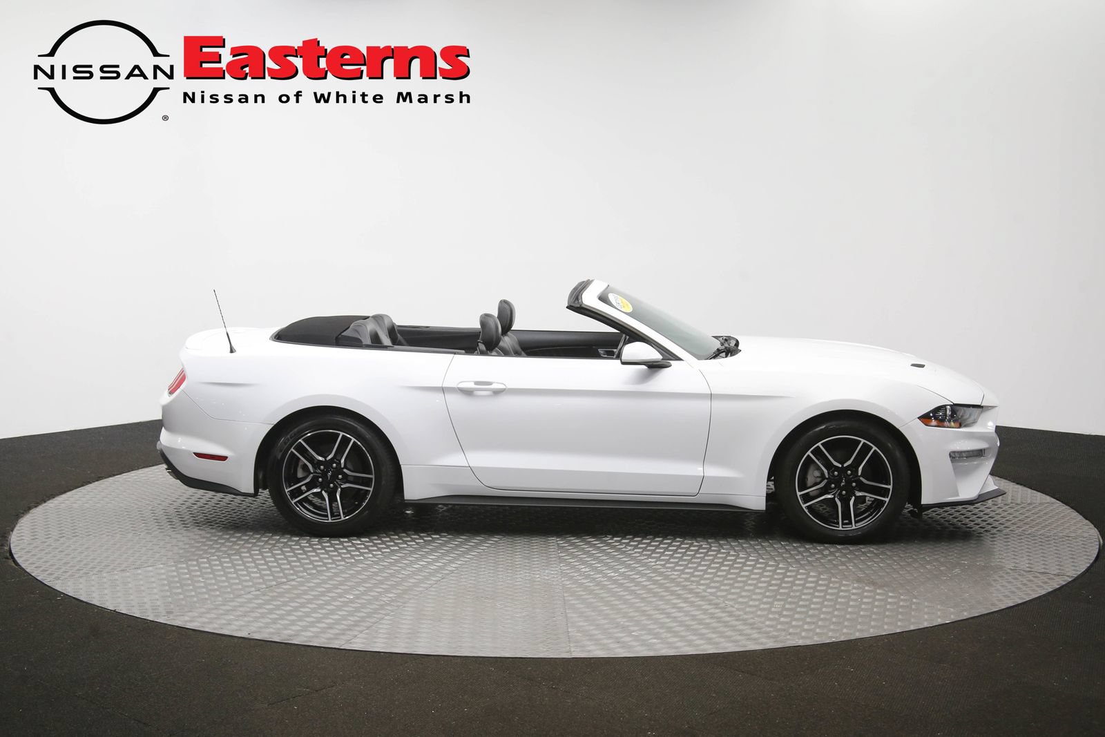 Used 2022 Ford Mustang Premium RWD image 43