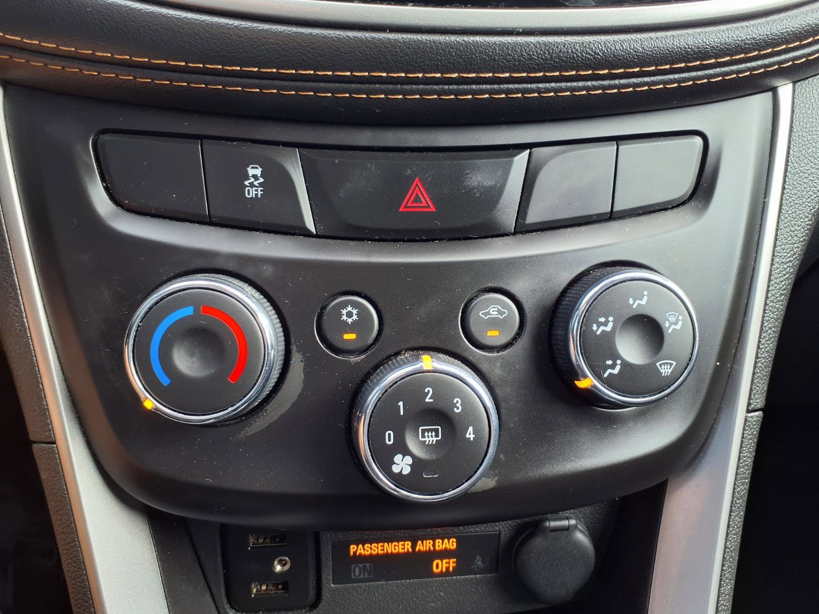 Used 2019 Chevrolet Trax LT w/ LT Convenience Package image 7