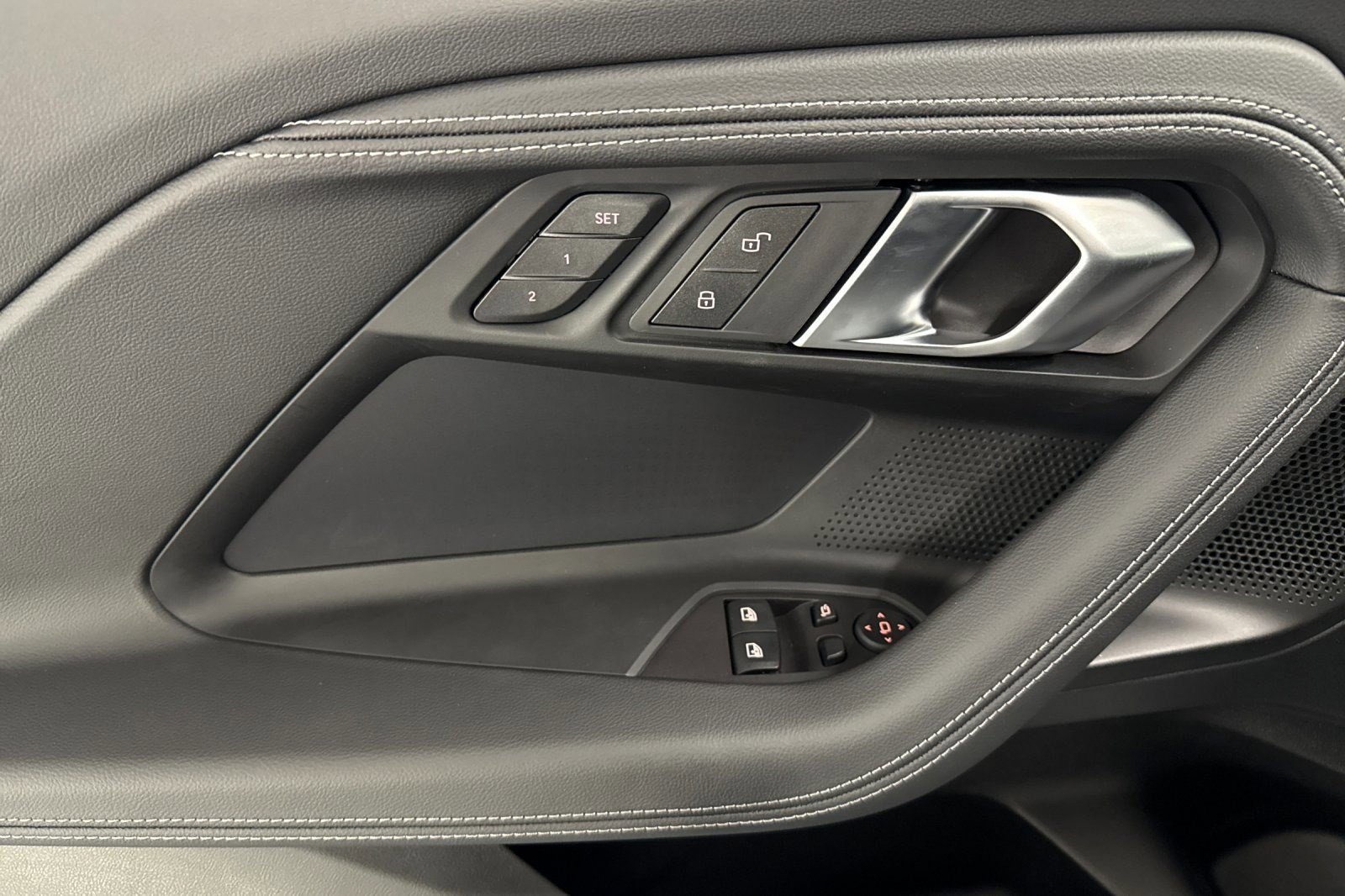 Used 2025 BMW 230i Coupe w/ Convenience Package image 14