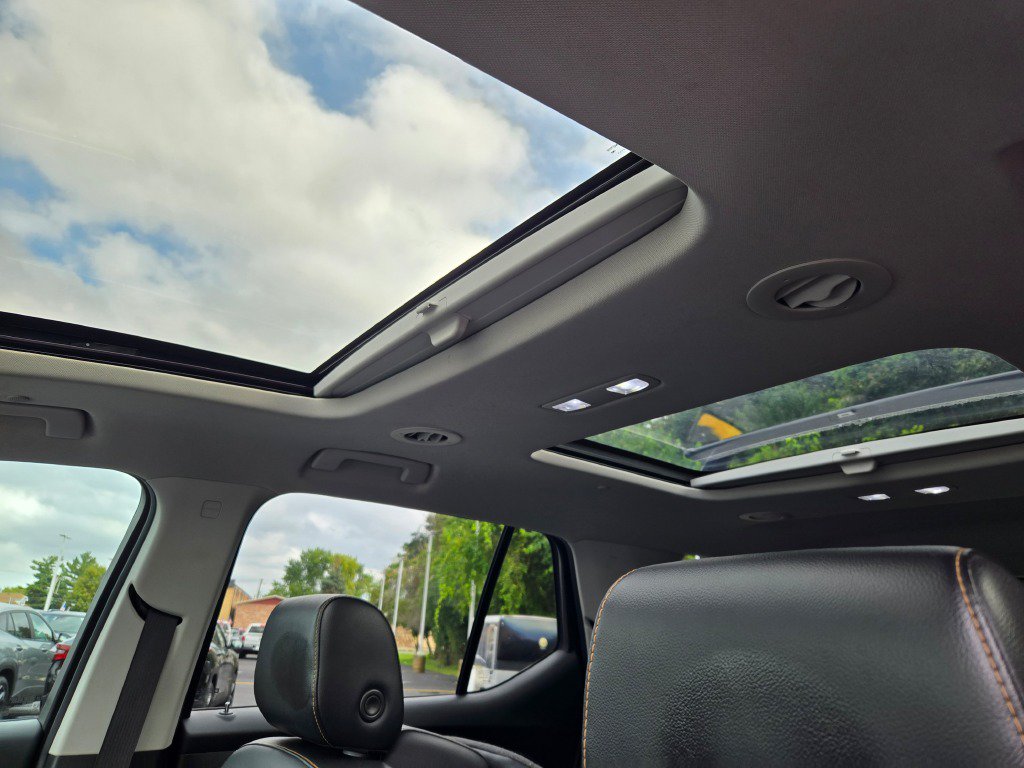 Certified 2019 Chevrolet Traverse LT w/ LT Premium Package FWD image 24
