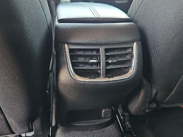 Used 2021 Chevrolet Malibu LT FWD image 19