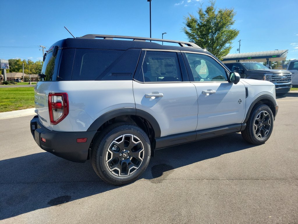 New 2026 Ford Bronco Sport Outer Banks w/ Outer Banks Tech Package+ AWD/4WD image 4