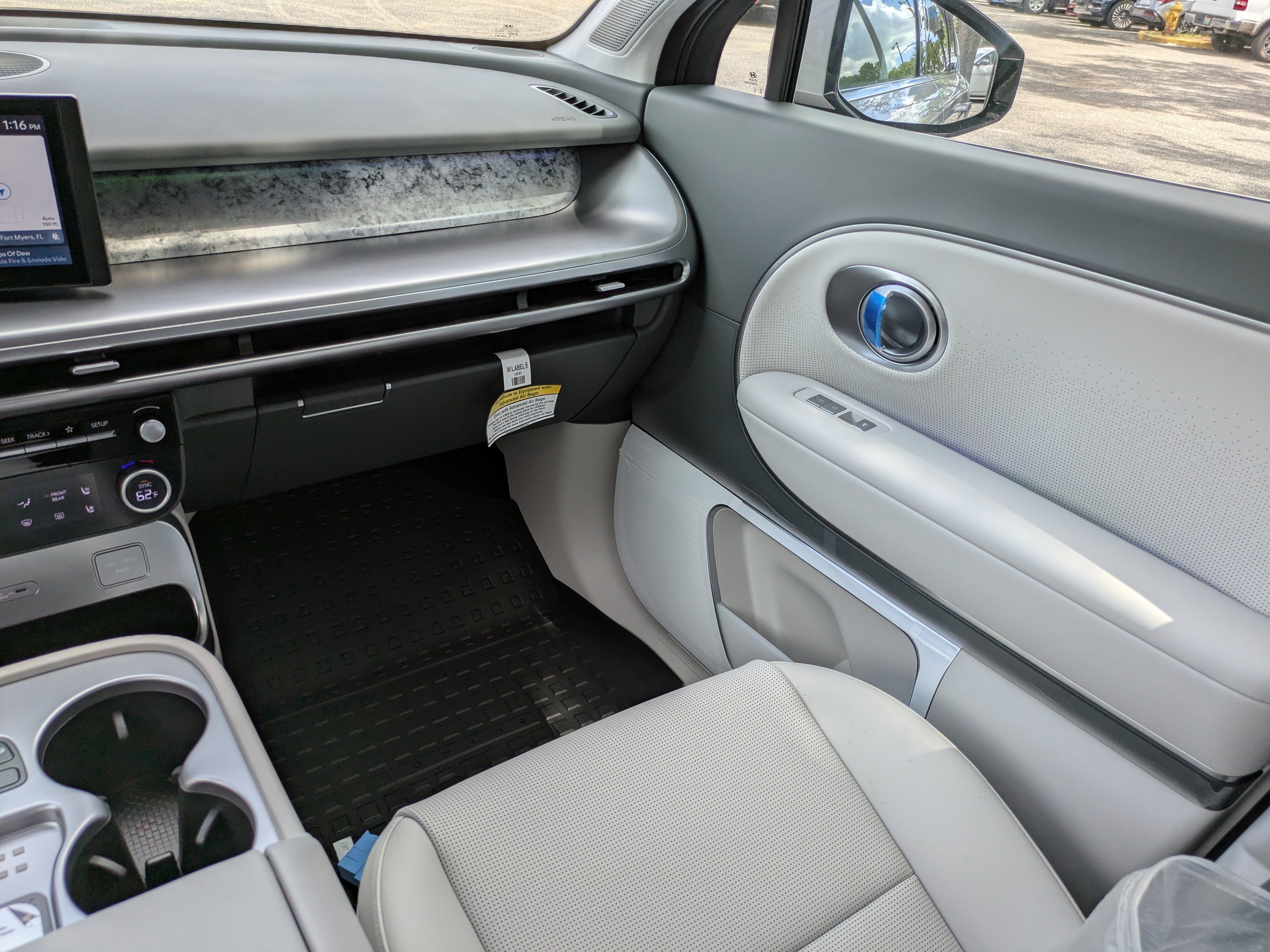 New 2026 Hyundai Ioniq 9 Calligraphy image 14