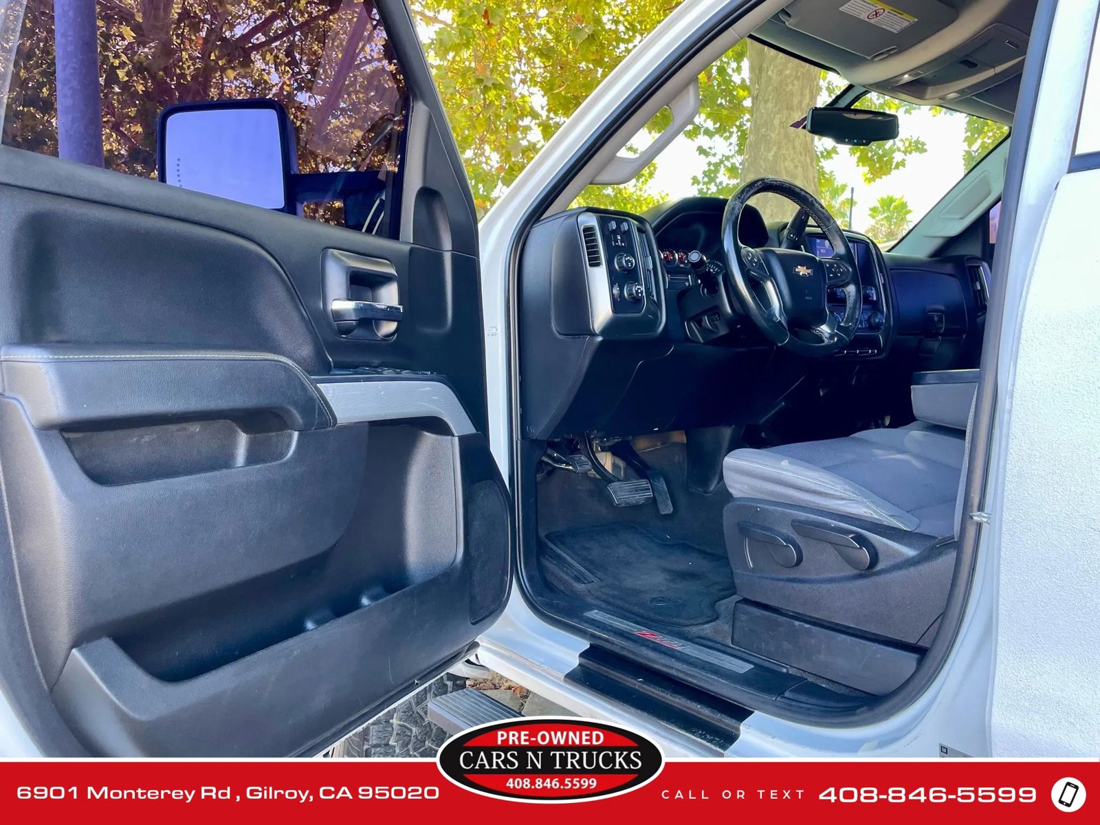 Used 2018 Chevrolet Silverado 2500 LT w/ Z71 Package, Off-Road image 7