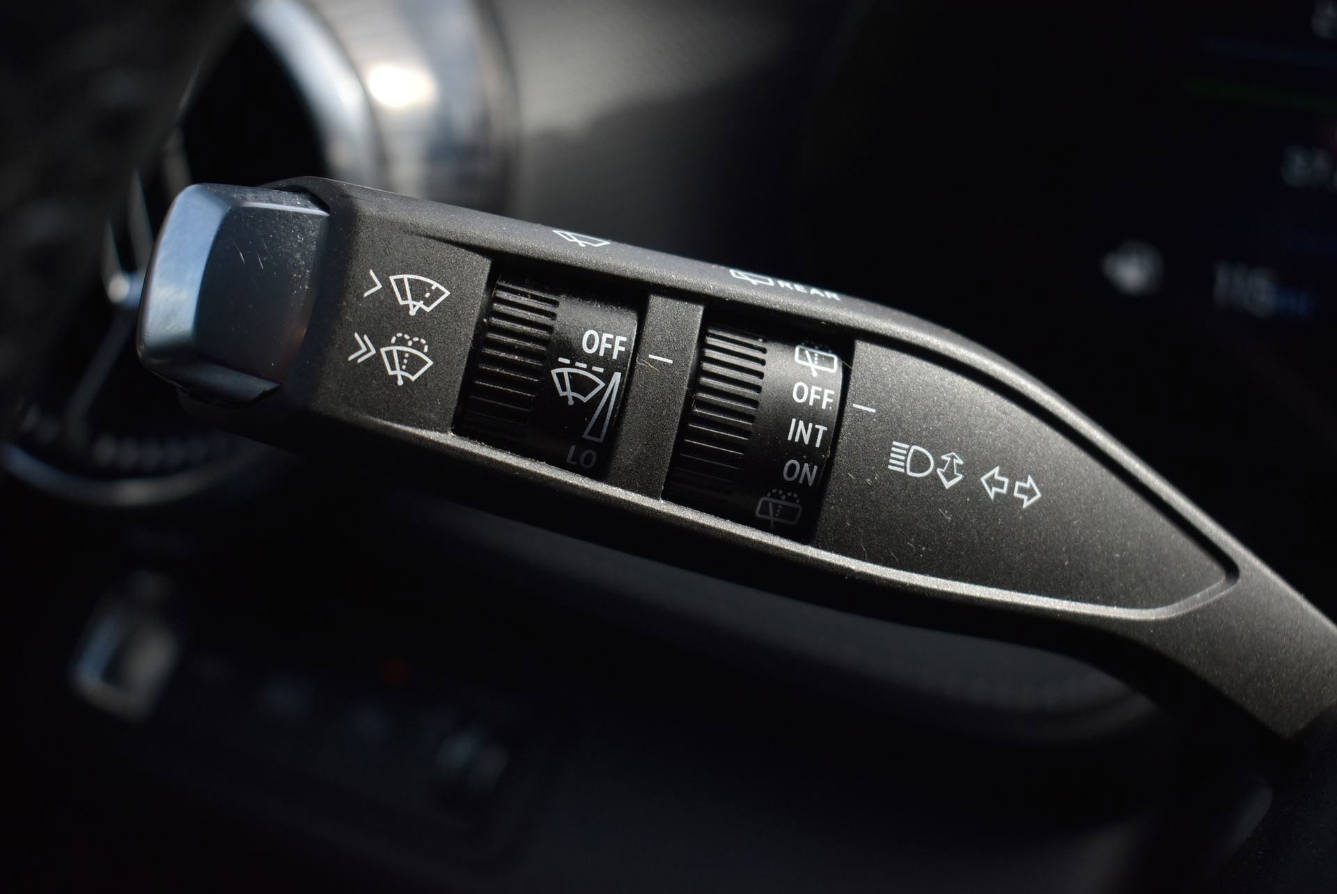 Used 2025 Chevrolet Equinox LT w/ Convenience Package II image 23