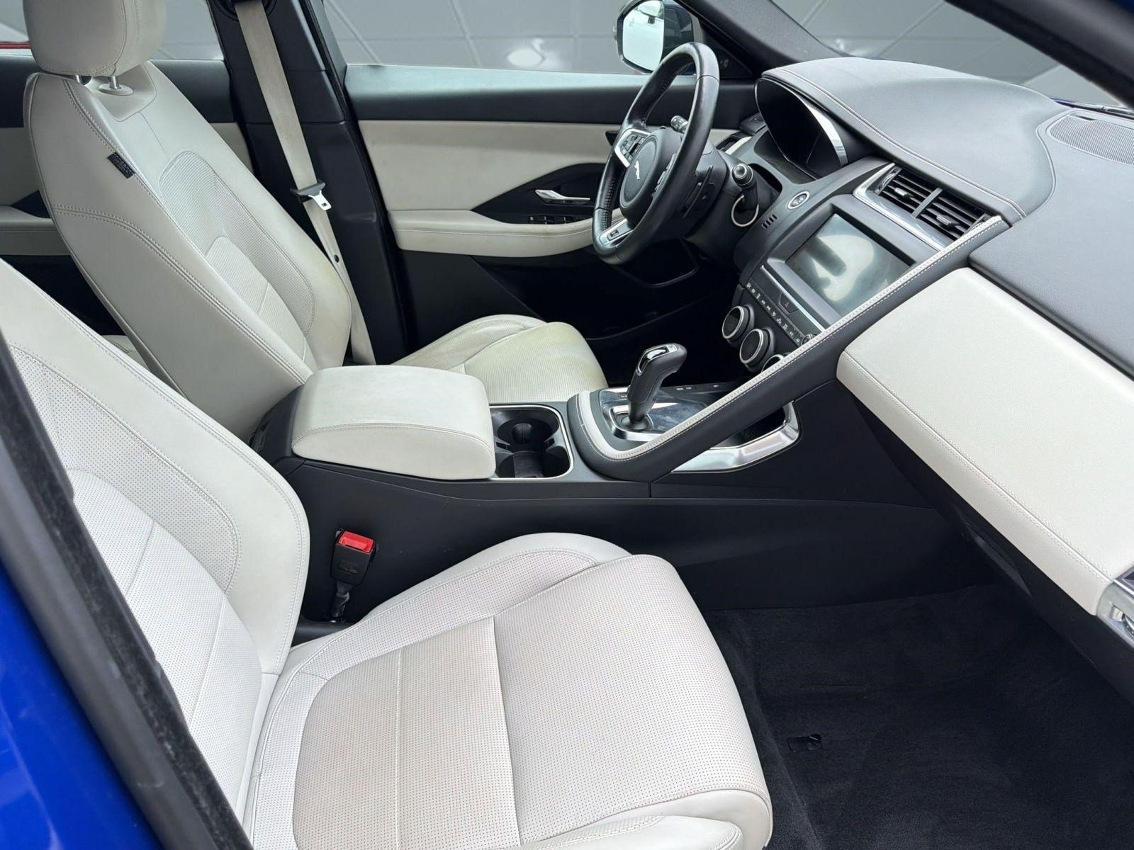 Used 2019 Jaguar E-PACE R-Dynamic HSE AWD/4WD image 29