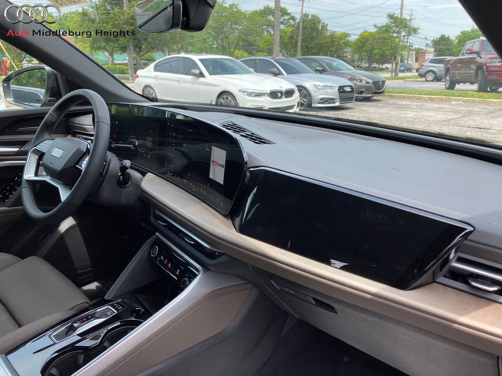 New 2025 Audi Q5 Premium Plus image 18