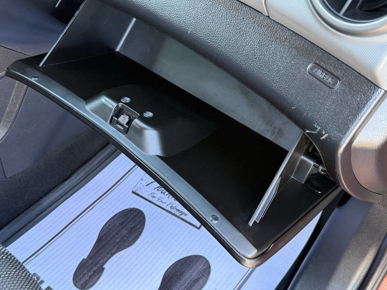 Used 2015 Chevrolet Sonic LT w/ Fun and Sun Package image 8