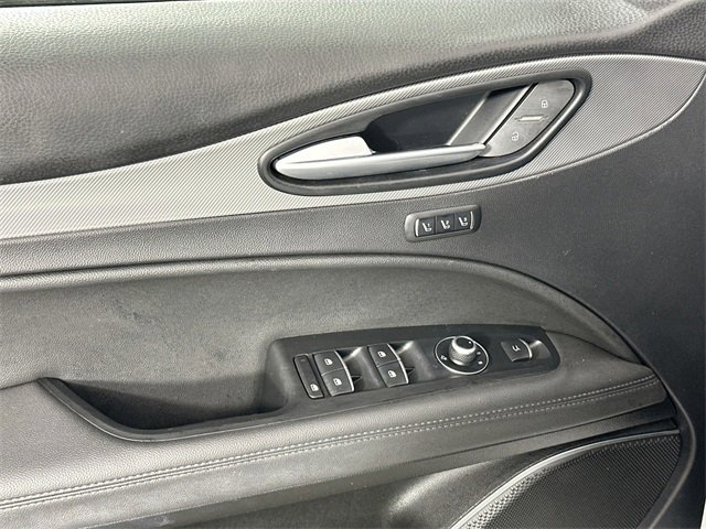 Used 2022 Alfa Romeo Stelvio Veloce image 26