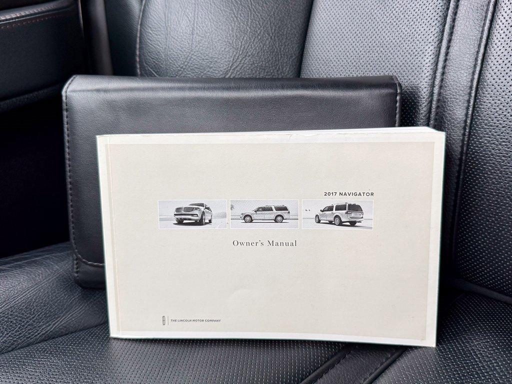 Used 2017 Lincoln Navigator L Reserve image 45