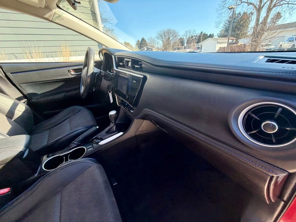 Used 2017 Toyota Corolla SE w/ Carpet Mat Package (TMS) image 22