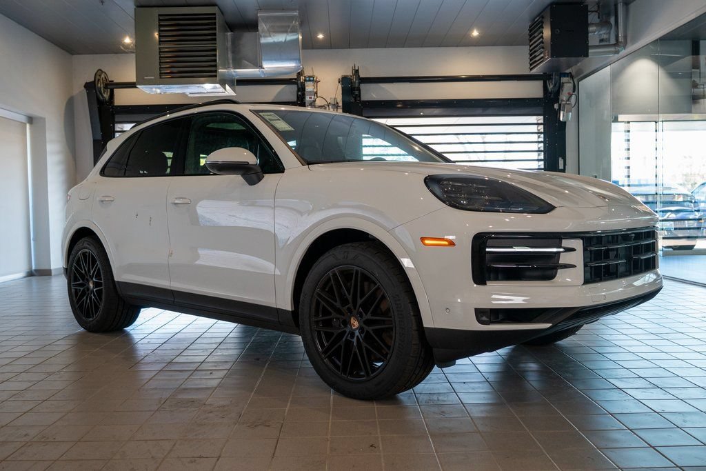 New 2025 Porsche Cayenne AWD/4WD image 6