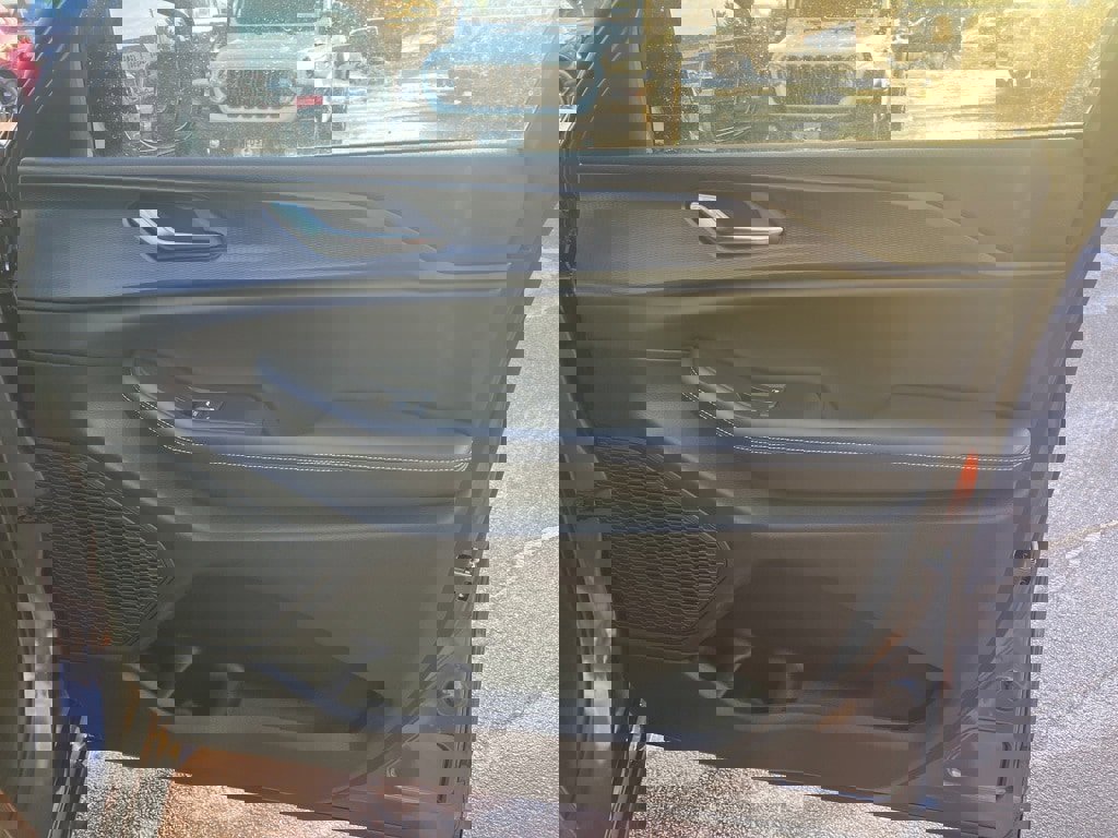 New 2025 Jeep Grand Cherokee Altitude image 10