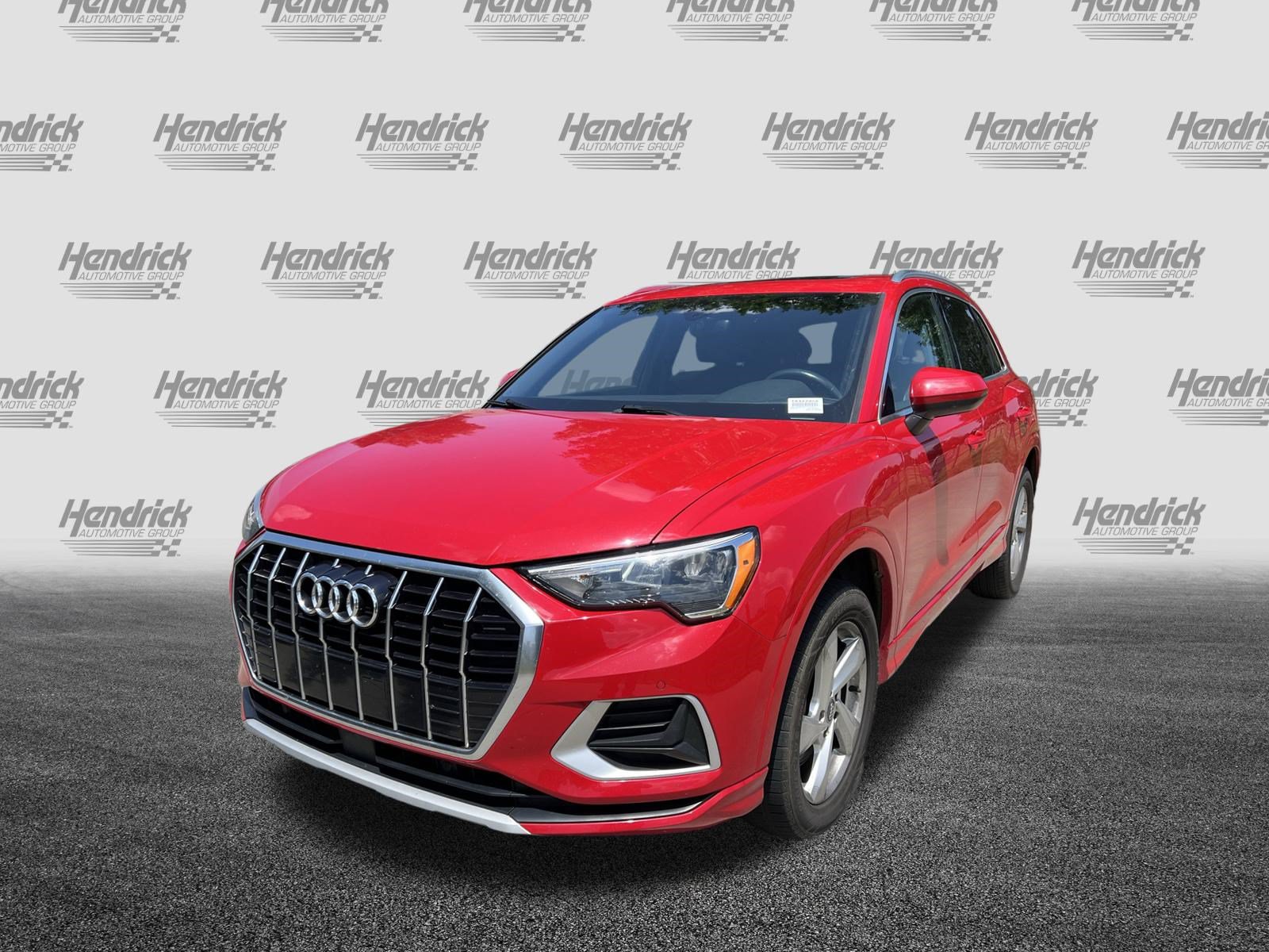 Used 2020 Audi Q3 2.0T Premium w/ Convenience Package AWD/4WD image 5
