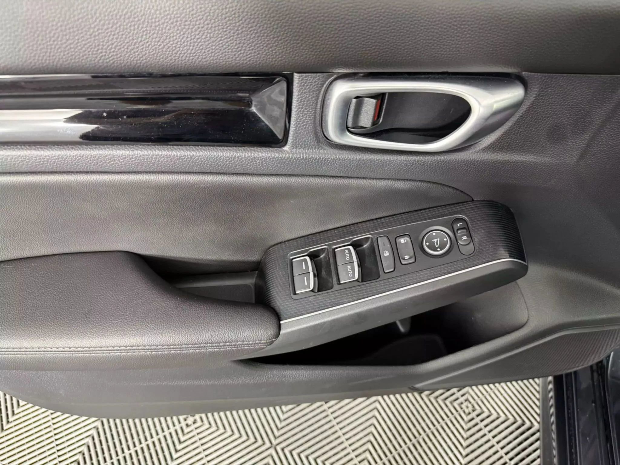 Used 2023 Honda Civic Sport Touring image 40