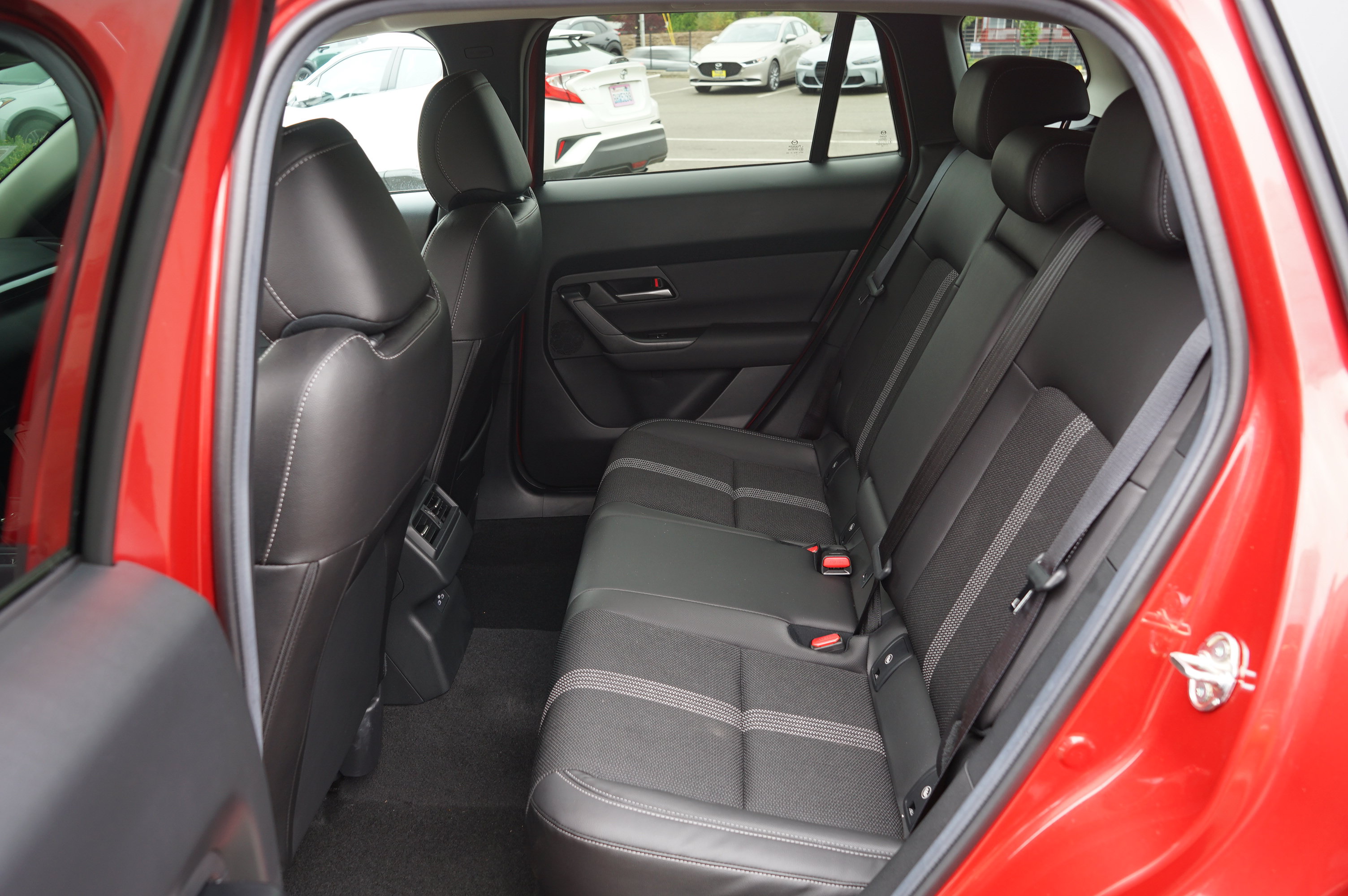 Certified 2025 MAZDA CX-50 AWD 2.5 S w/ Weather Package image 18