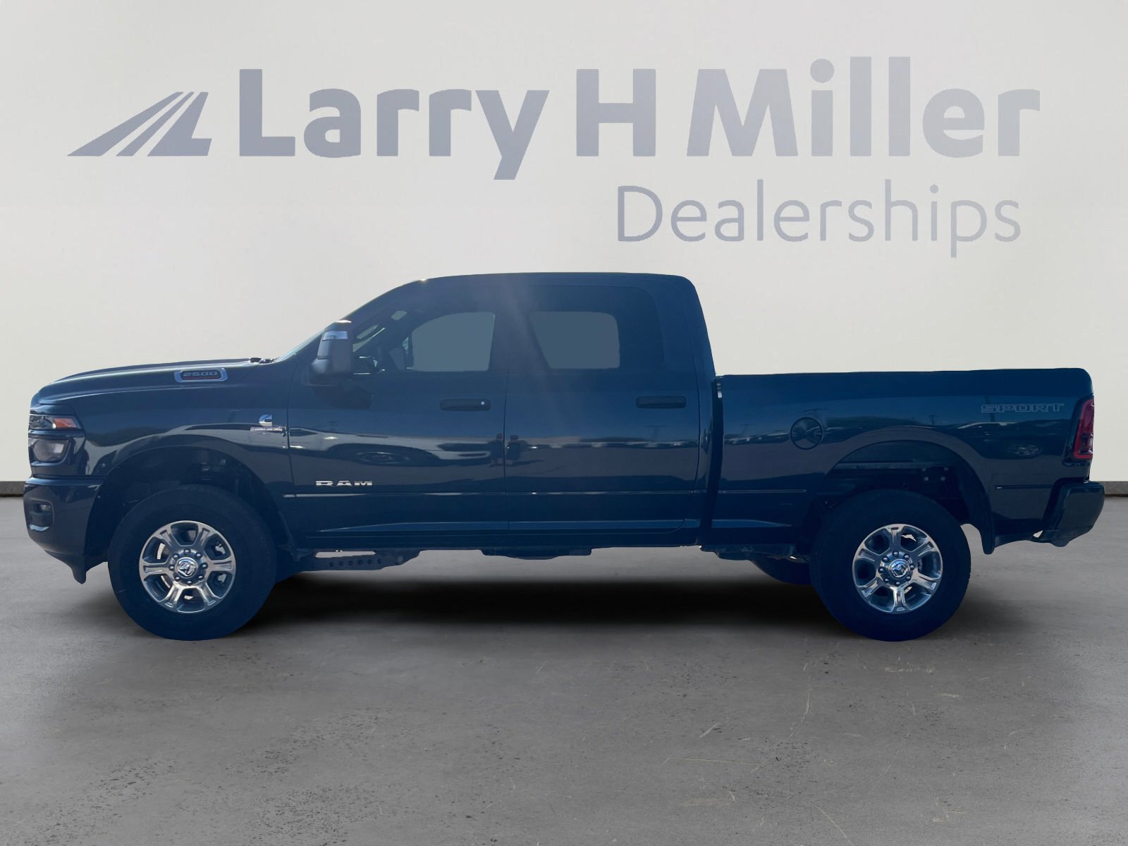 New 2025 RAM 2500 Big Horn image 2