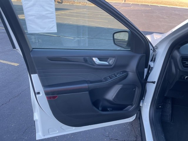 New 2026 Ford Escape ST-Line w/ Tech Pack #1 image 19