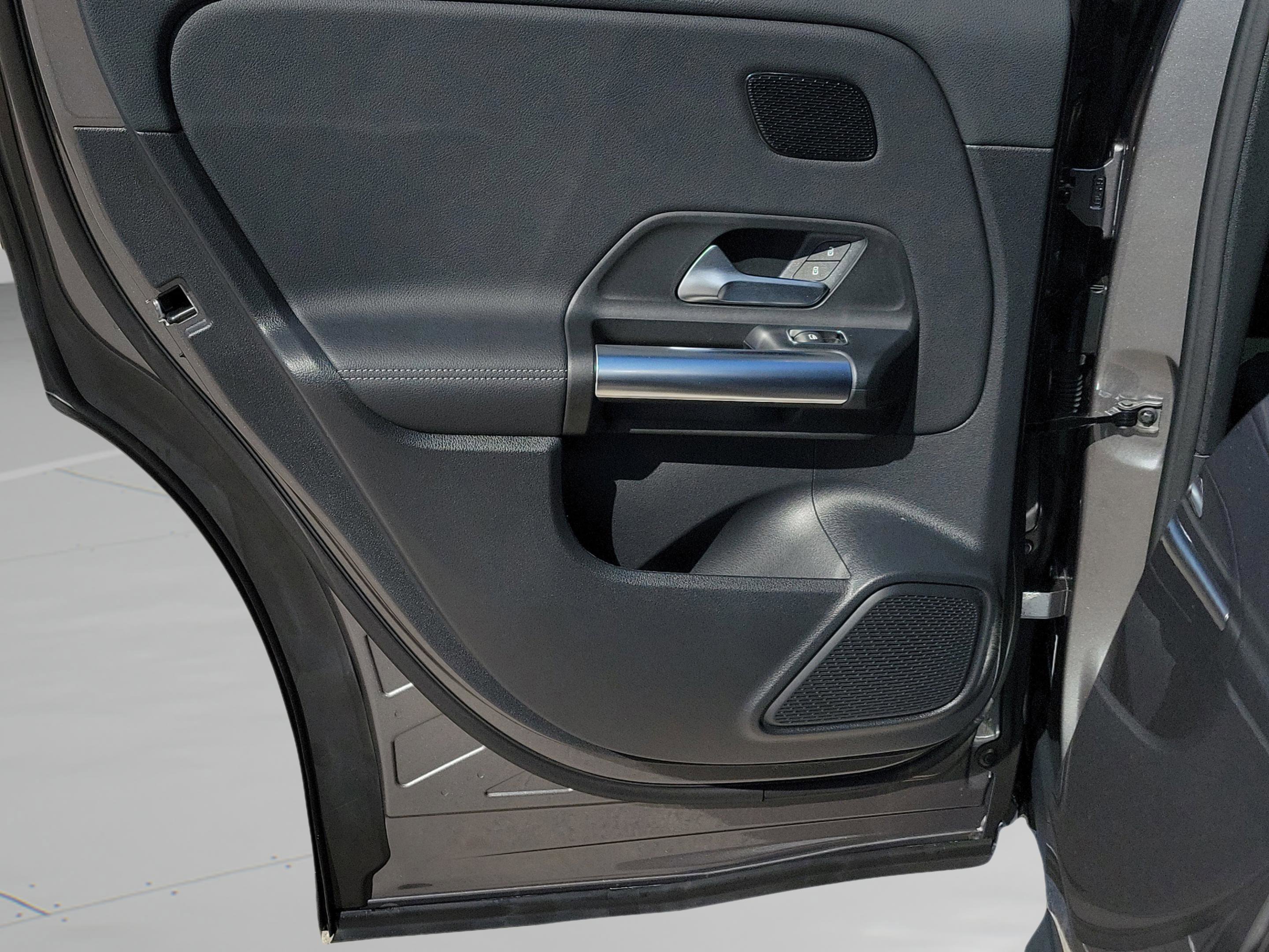 Certified 2026 Mercedes-Benz GLA 250 image 29