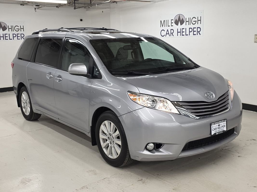 Used 2017 Toyota Sienna XLE Premium image 21
