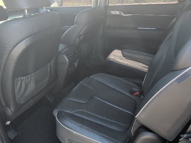Used 2023 Hyundai Palisade Limited image 20