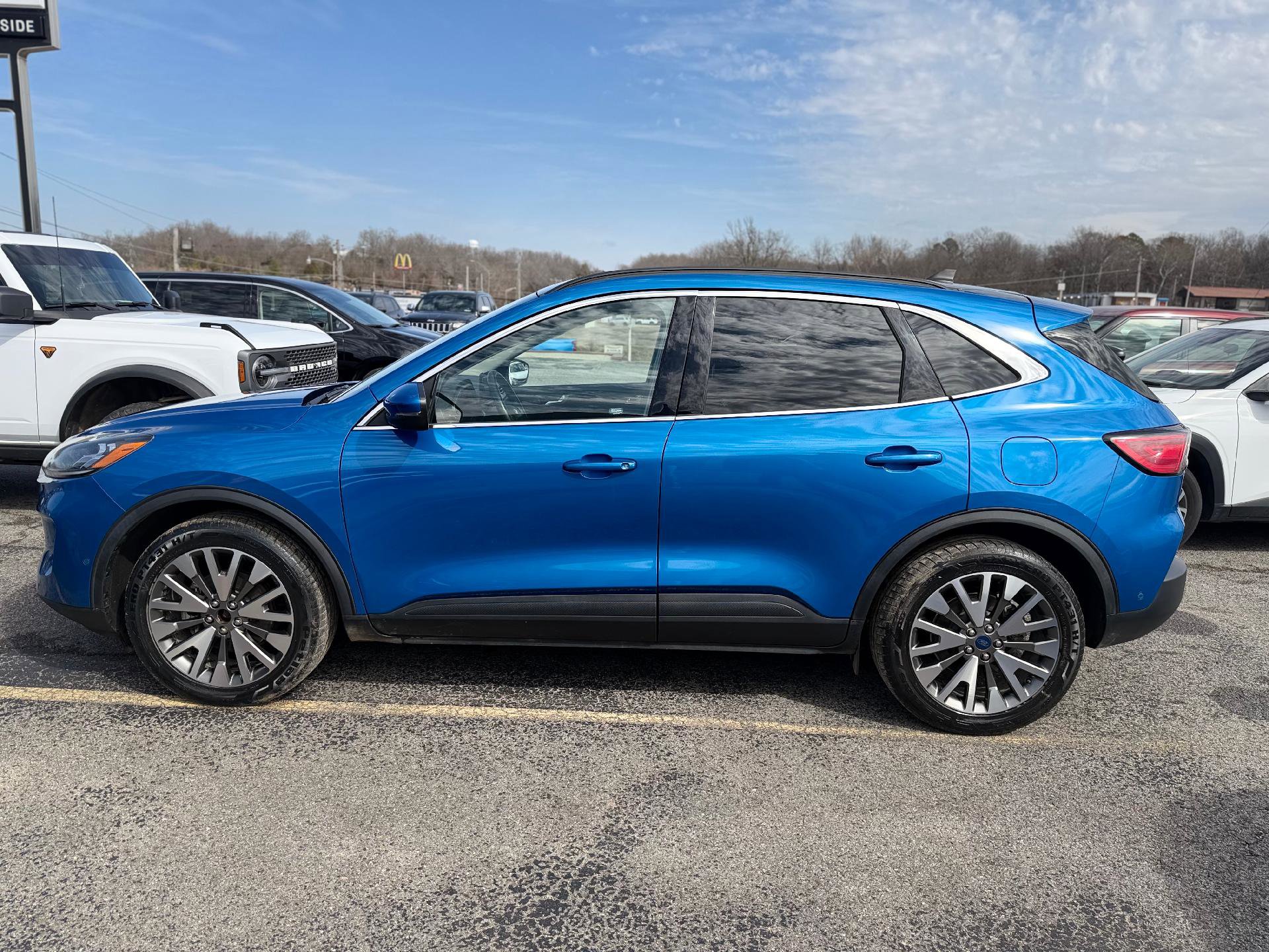 Used 2020 Ford Escape Titanium AWD/4WD image 6