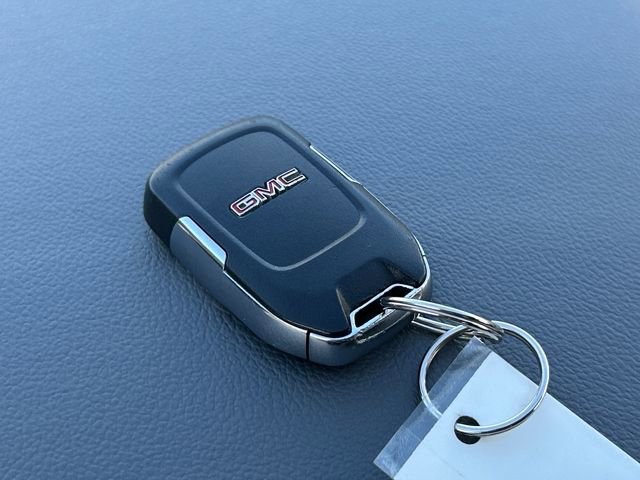 Used 2019 GMC Acadia SLE image 30