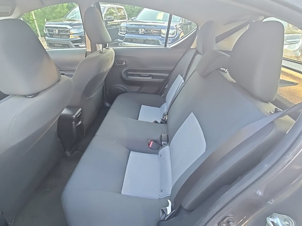 Used 2018 Toyota Prius C Two w/ Carpet Mat Package FWD image 9