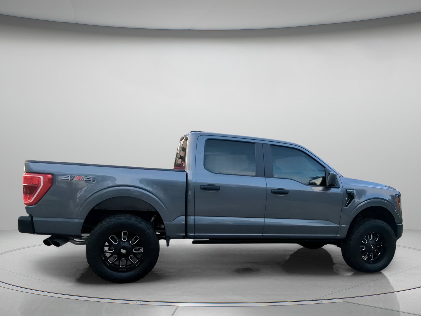 Used 2023 Ford F150 XLT w/ Bed Utility Package AWD/4WD image 31