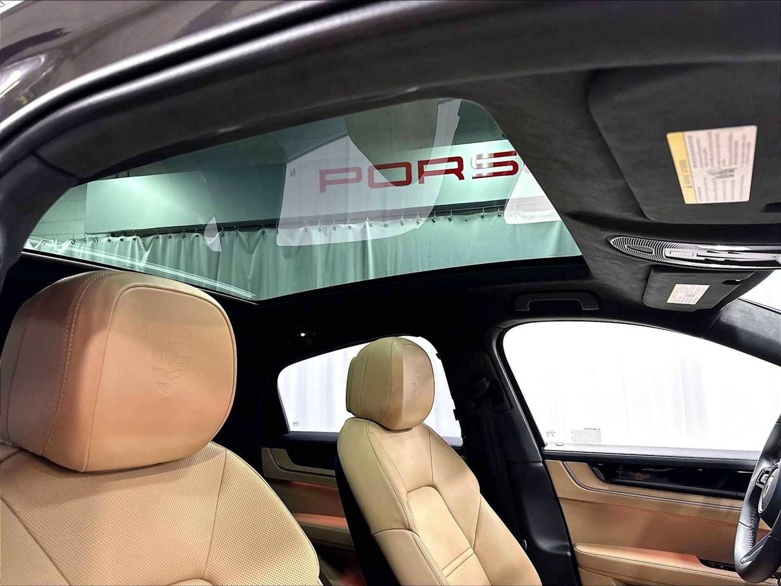 Used 2026 Porsche Cayenne Coupe AWD/4WD image 26