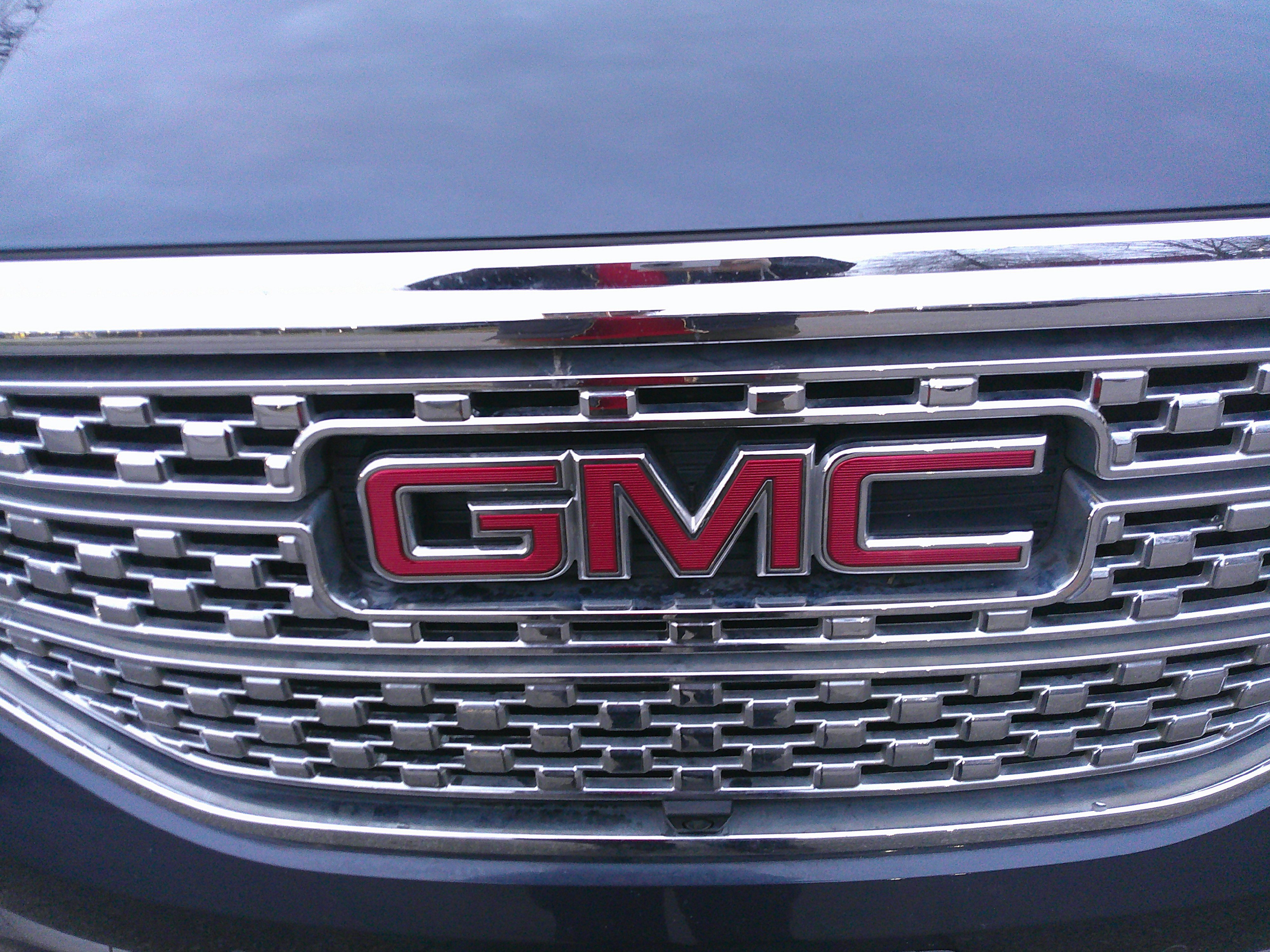 Used 2019 GMC Acadia Denali w/ Technology Package image 3