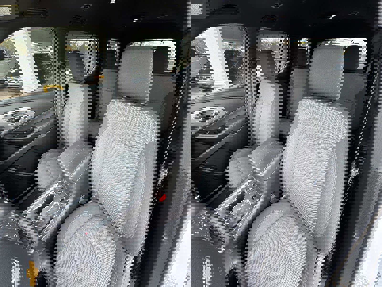 Used 2023 Chevrolet Traverse LT image 48