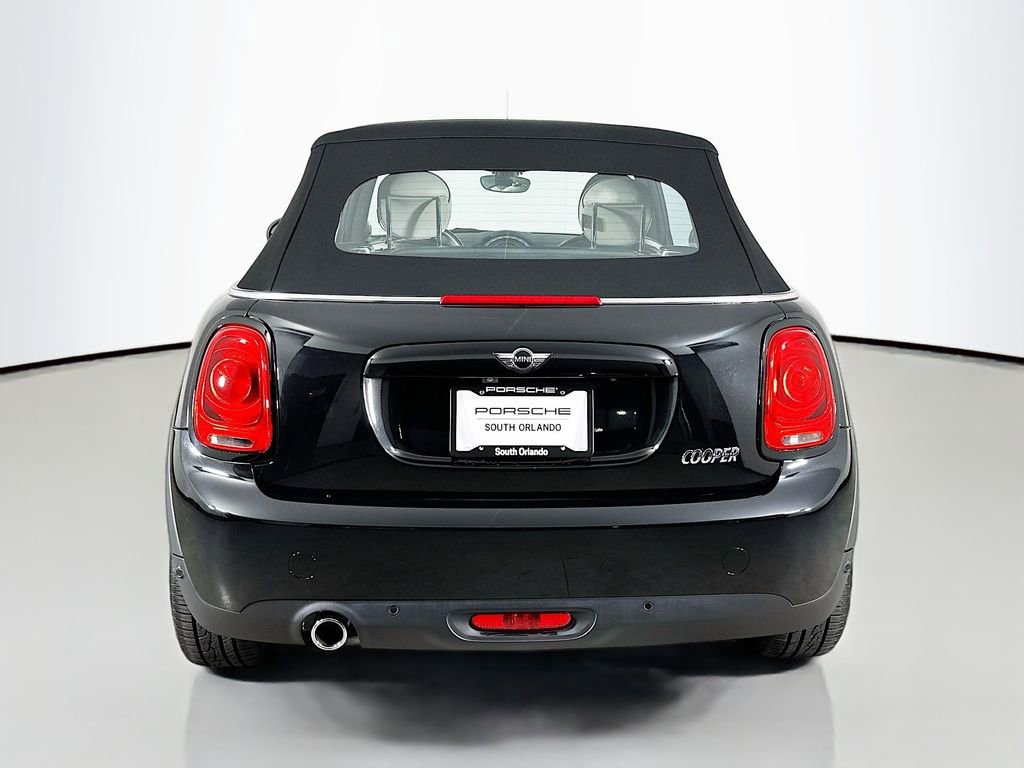 Used 2018 MINI Cooper Convertible image 10