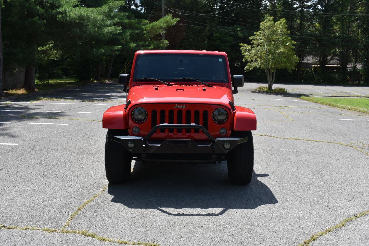 Used 2014 Jeep Wrangler Unlimited Rubicon w/ Connectivity Group AWD/4WD image 11