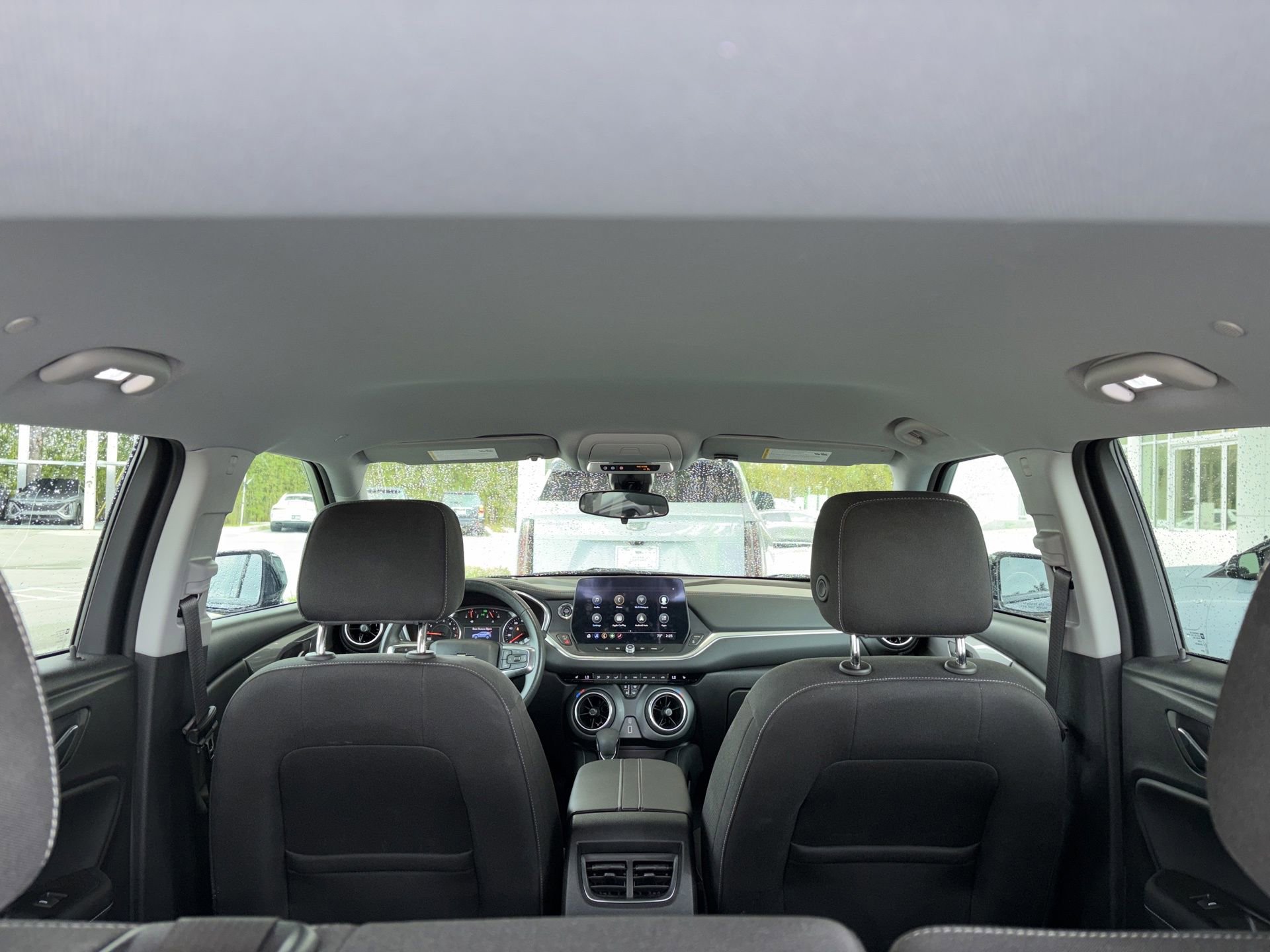 Used 2024 Chevrolet Blazer LT FWD image 6