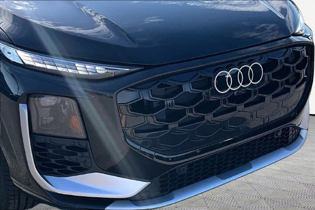 New 2026 Audi Q3 quattro 2.0T AWD/4WD image 30