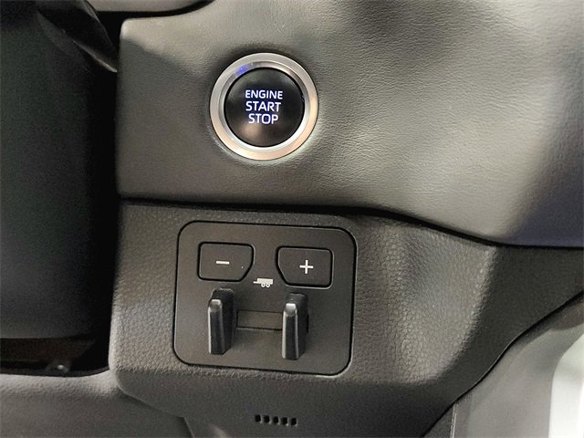 Used 2023 Toyota Tundra Platinum image 31