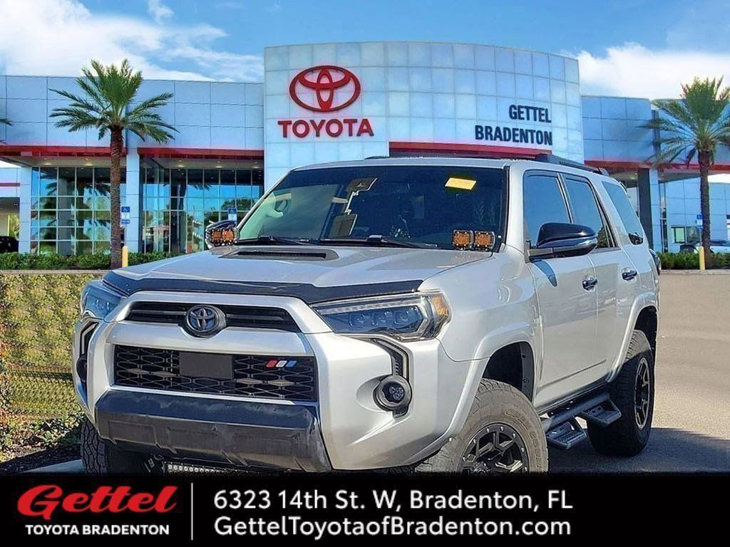 Used 2021 Toyota 4Runner Venture w/ Moonroof Package image 1