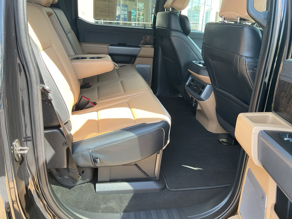 Used 2023 Ford F350 Lariat w/ Lariat Ultimate Package AWD/4WD image 10