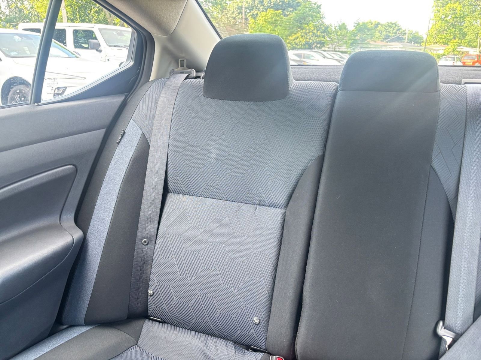 Used 2025 Nissan Versa SV FWD image 38