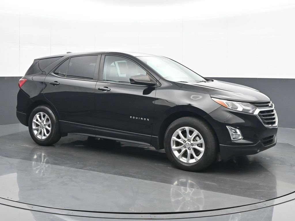 Used 2021 Chevrolet Equinox LS w/ LS Convenience Package image 8