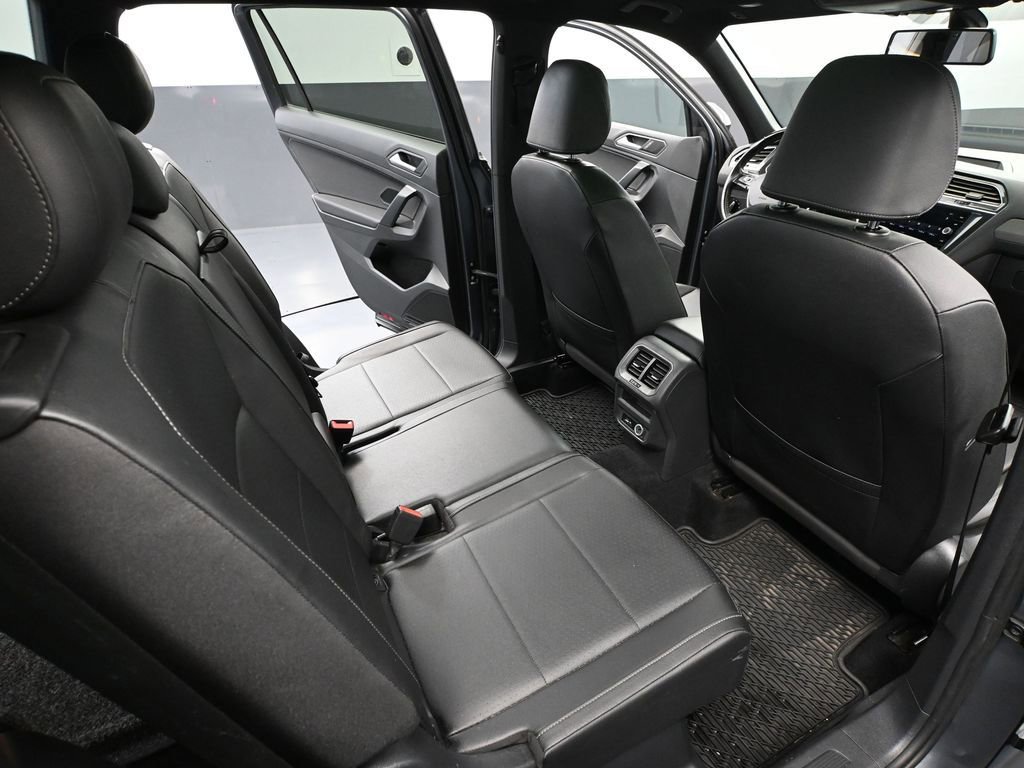 Used 2019 Volkswagen Tiguan SEL Premium R-Line image 44
