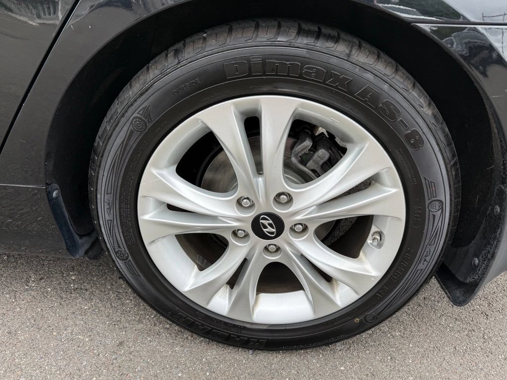 Used 2012 Hyundai Sonata Limited FWD image 17